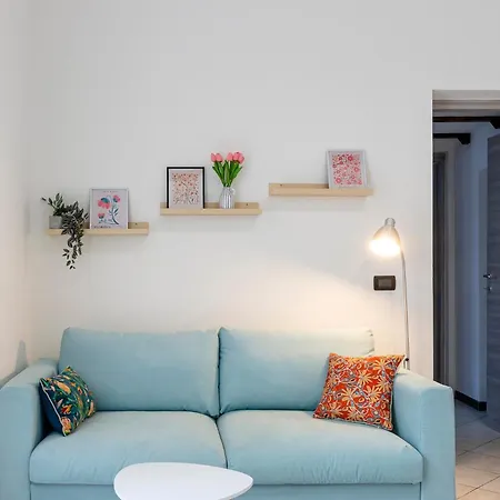 Modern Close To The Sea With Patio! Livorno